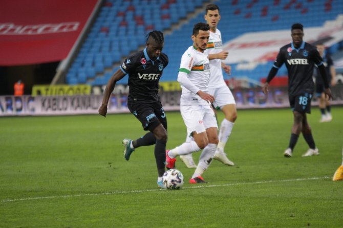 Süper Lig: Trabzonspor: 1 - Aytemiz Alanyaspor: 3 (Maç Sonucu)