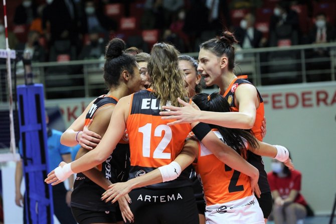 Vakıfbank, Yedinci Kez Kupa Voley Şampiyonu