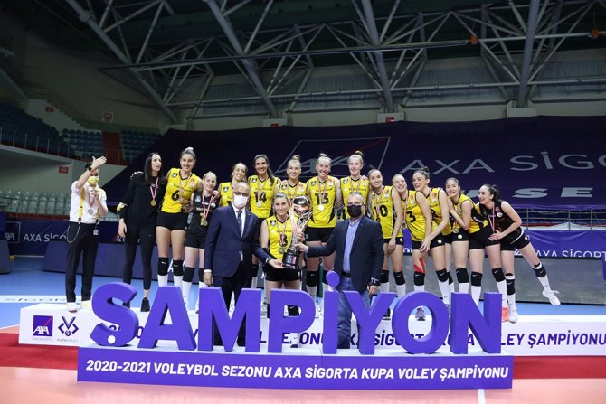 Vakıfbank Kupasının Aldı