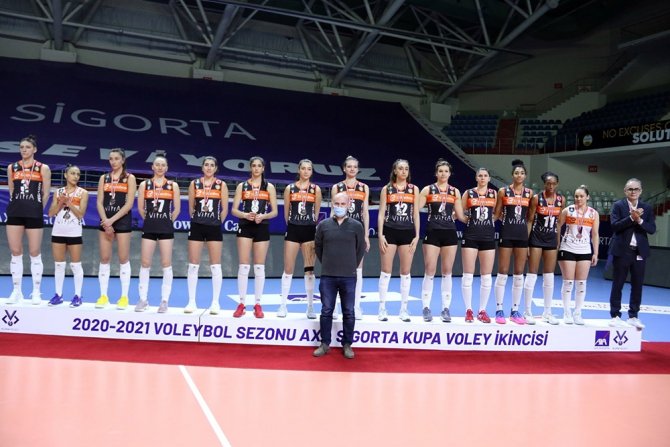 Vakıfbank Kupasının Aldı