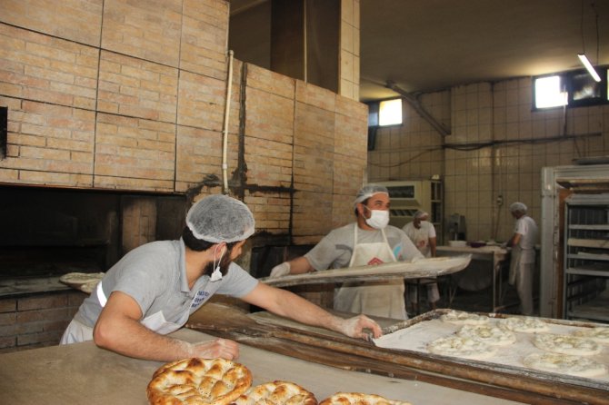 Günde 10 Milyon Ekmek Çöpe Gidiyor