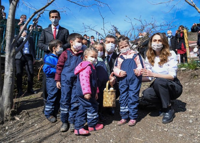 Bakan Selçuk Türkiye’de Pandeminin İlk Bir Yılını Değerlendirdi