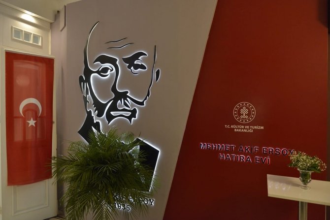 Beyoğlu İstiklal Caddesi’ndeki “Mehmet Akif Ersoy Hatıra Evi” Ziyarete Açıldı