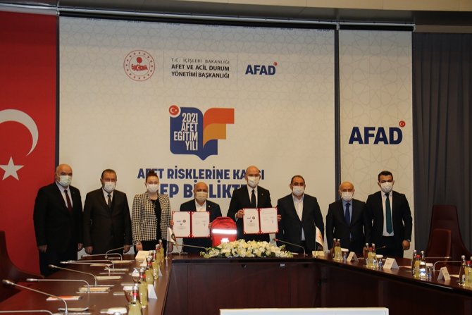 Bakan Soylu: “2 Milyon 496 Bin 673 Vatandaşımıza Yüz Yüze Afet Farkındalık Eğitimi Verdik”