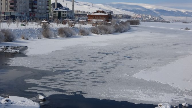 Mart Ayında Dondurucu Soğuklar: Göle Eksi 28
