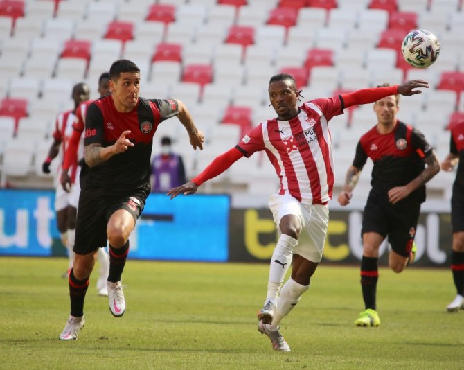 Süper Lig: D.g. Sivasspor: 1 - Karagümrük: 0 (Maç Sonu)