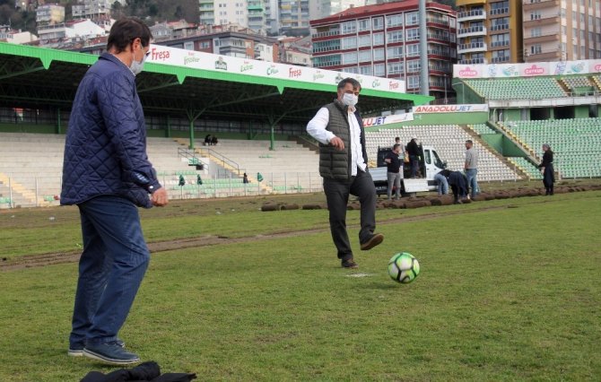 Giresunsporlu Eski Futbolcular Atatürk Stadyumu’ndaki Anılarını Tazelediler