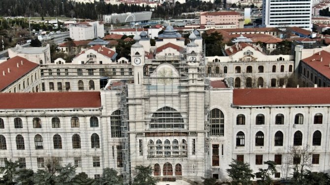 Mekteb-i Tıbbiye-i Şahane’deki Restorasyon Çalışmaları Havadan Görüntülendi