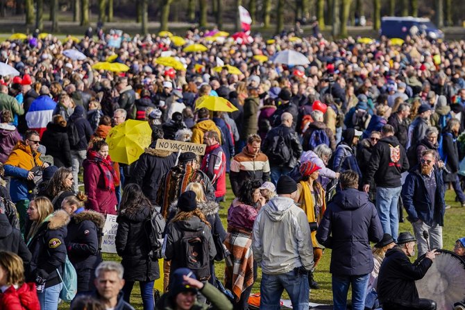 Hollanda’da Genel Seçim Öncesi Hükümet Karşıtı Protesto