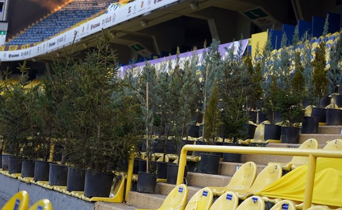 Kadıköy’de ‘Fidanlar’ Tribünde