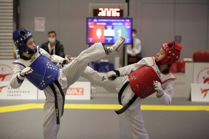 Tuskih Open’da Genç Taekwondoculardan 24 Madalya