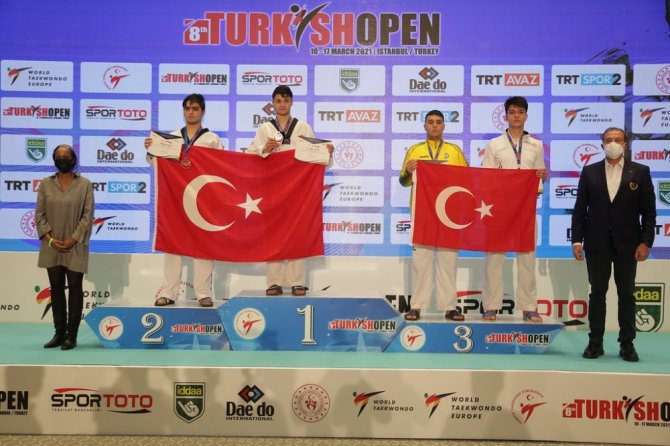 Tuskih Open’da Genç Taekwondoculardan 24 Madalya