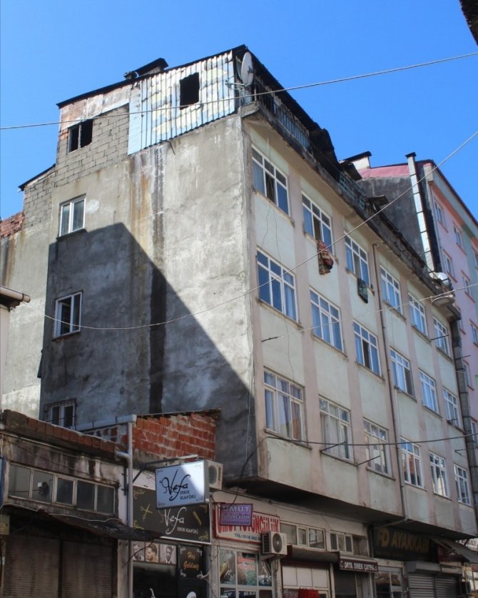 Giresun’da Çatı Katında Çıkan Yangın Korkuttu