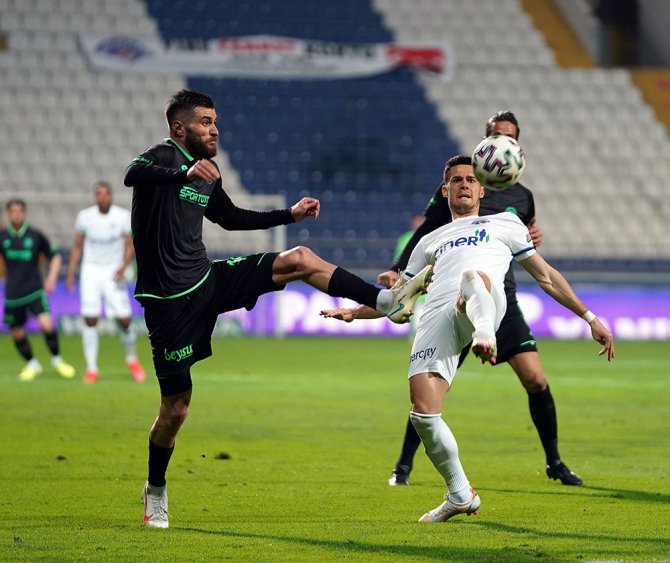 Süper Lig: Kasımpaşa: 0 - Konyaspor: 0 (İlk Yarı)