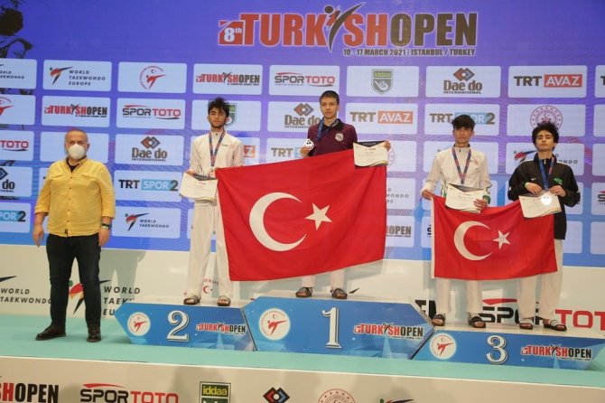 Genç Taekwondoculardan 6 Altın Madalya
