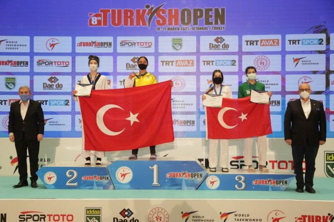 Genç Taekwondoculardan 6 Altın Madalya