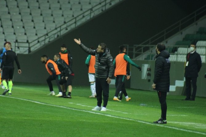 Hakan Keleş: “Samsunspor Deplasmanında Puan Kayıplarını Telafi Edeceğiz”