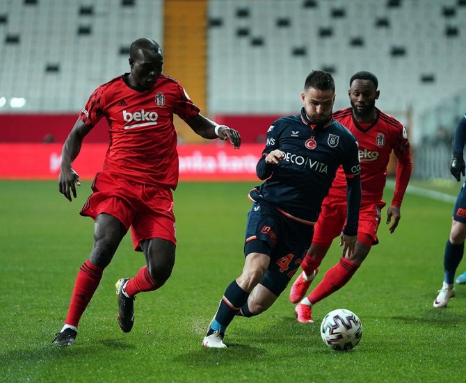 Ziraat Türkiye Kupası: Beşiktaş: 2 - Medipol Başakşehir: 0 (Maç Devam Ediyor)