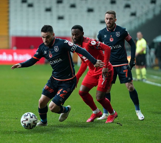 Ziraat Türkiye Kupası: Beşiktaş: 2 - Medipol Başakşehir: 0 (Maç Devam Ediyor)