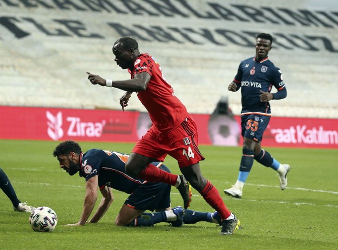Ziraat Türkiye Kupası: Beşiktaş: 2 - Medipol Başakşehir: 0 (İlk Yarı)