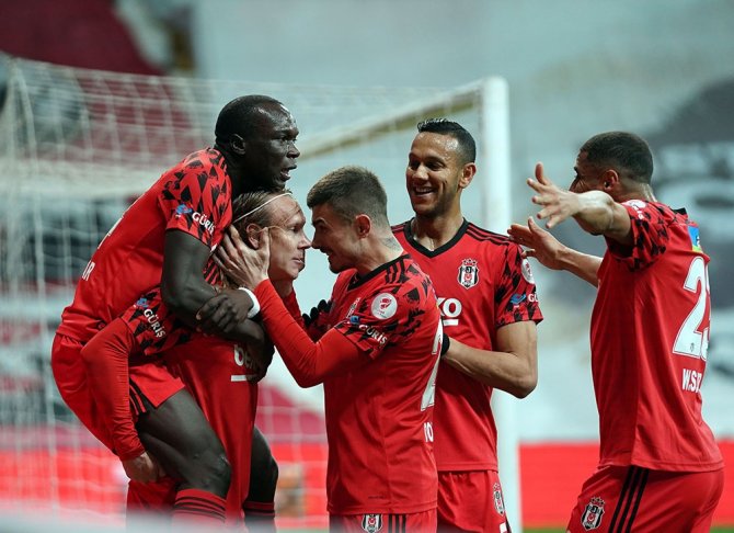 Kartal’dan Başakşehir’e Yine Aynı Tarife: 3-2
