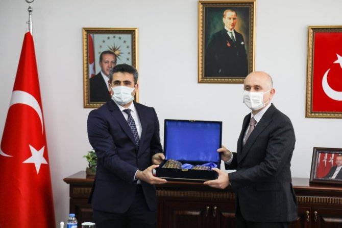“Son 19 Yılda Ulaşım Ve İletişim Altyapısına 931 Milyar Liranın Üzerinde Yatırım Yaptık”