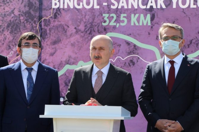 Bakan Karaismailoğlu: “Bölünmüş Yol Uzunluğumuzu 28 Bin 200 Kilometrenin Üzerine Çıkardık”