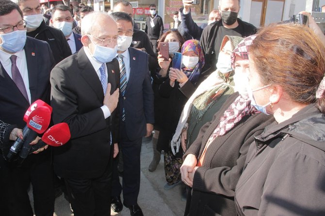 Kemal Kılıçdaroğlu Alçıtepe’de Muhtarlar İle Bir Araya Geldi