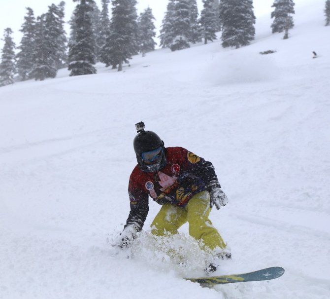 Snowboard Tutkunlarının Yeni Gözdesi Sahara Milli Parkı