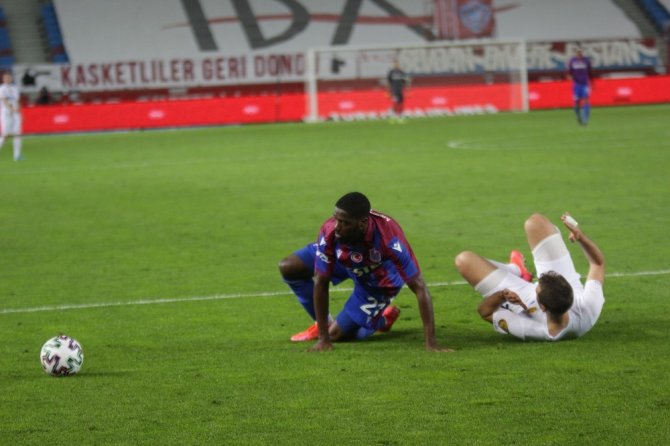 Süper Lig: Trabzonspor : 4- Mke Ankaragücü:1 (Maç Sonucu)
