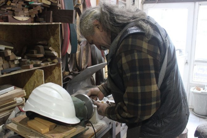 Her Şey Ustasının 