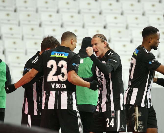 Süper Lig: Beşiktaş: 1 - Fenerbahçe: 1 (Maç Sonucu)