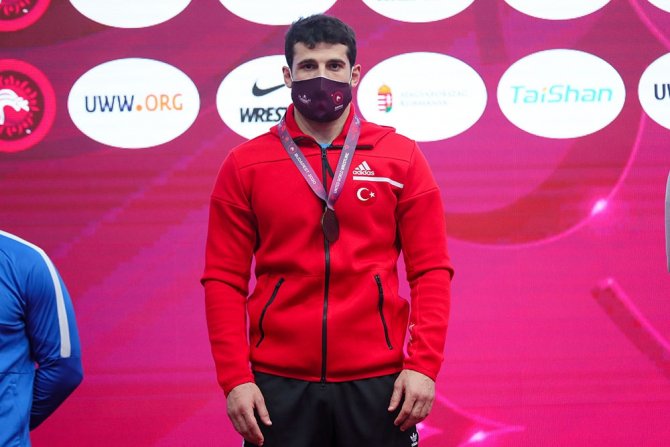 Millilerden Budapeşte’de 6 Madalya, 4 Olimpiyat Kotası