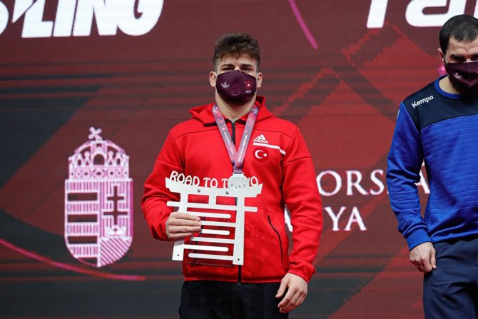 Millilerden Budapeşte’de 6 Madalya, 4 Olimpiyat Kotası