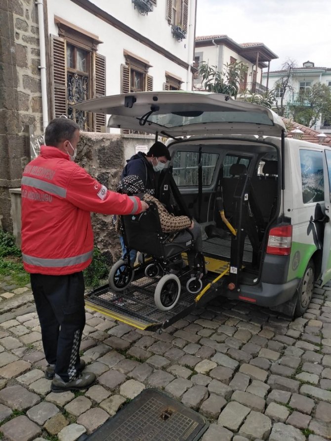 Giresun Belediyesi Tarafından Evde Bakım Hizmeti Veriliyor