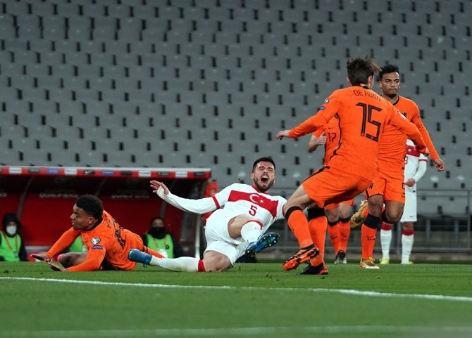 2022 Fıfa Dünya Kupası Elemeleri: Türkiye: 2 - Hollanda: 0 (İlk Yarı)
