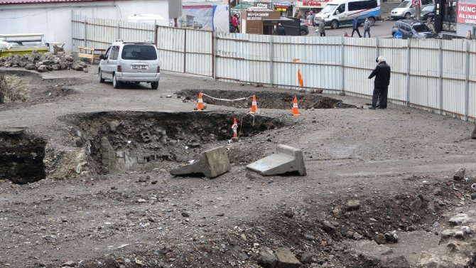 Trabzon’da Otoparktan Çıkan Mimari Kalıntılar İçin Rapor Hazırlanıyor
