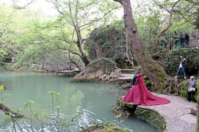 Antalya’nın Doğal Fotoğraf Stüdyosu: Kurşunlu Şelalesi