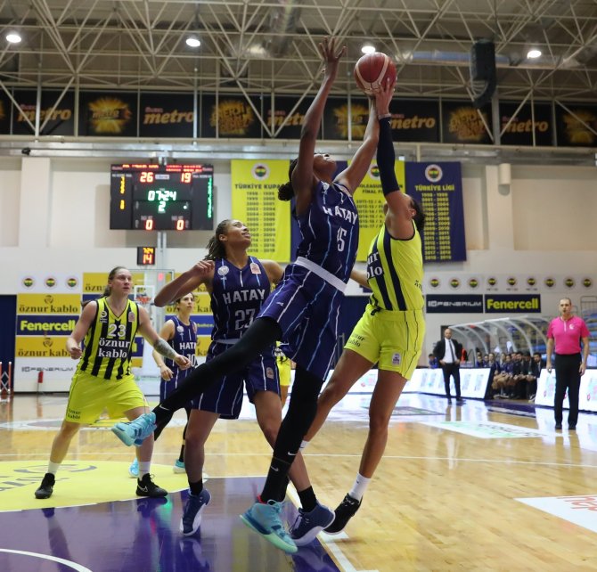 Fenerbahçe Seride 1-0 Öne Geçti