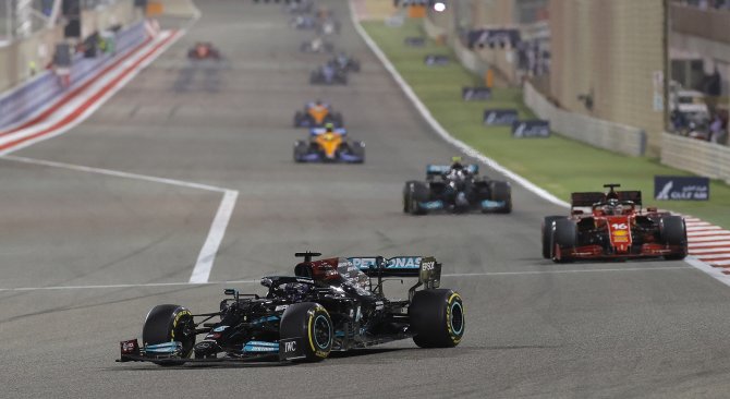 Formula 1’de Sezonun İlk Yarışı Lewis Hamilton’ın