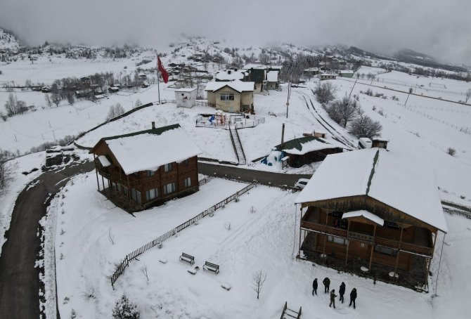 Sakin Şehir Şavşat’tan Kartpostallık Kar Manzaraları