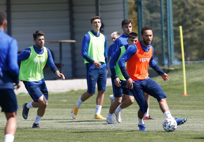 Trabzonspor, Bir Günlük İznin Ardından Sivasspor Maçı Hazırlıklarına Başladı