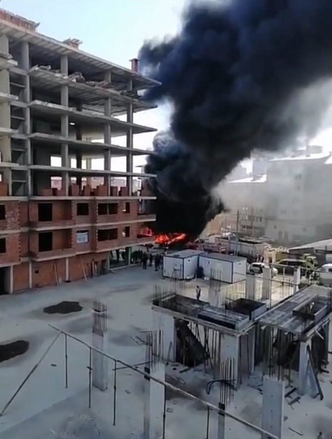 Trabzon’da Lastikçi Dükkanında Yangın