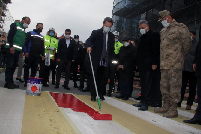 Vali Ünlü, Yaya Önceliği İçin Kırmızı Çizgiyi Çizdi