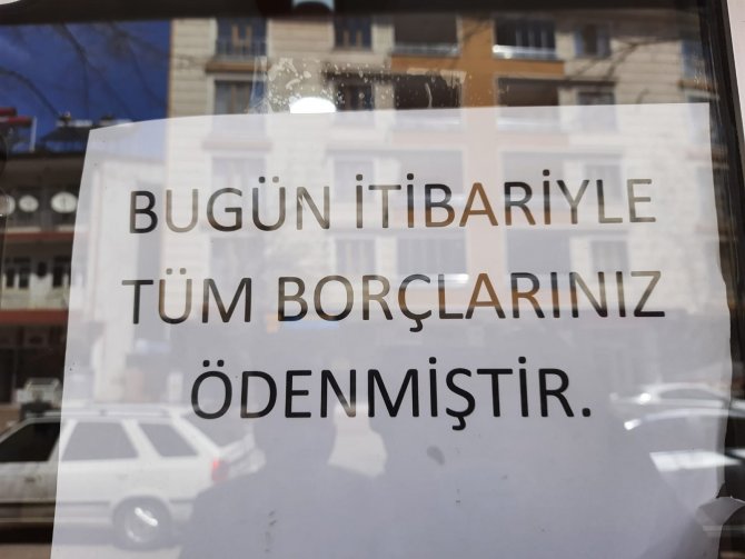 Gizemli Hayırsever Bakkal Bakkal Gezip, Veresiye Defterlerindeki Borçları Ödedi