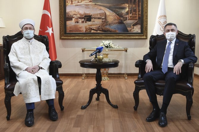 Cumhurbaşkanı Yardımcısı Oktay’dan Diyanet İşleri Başkanı Erbaş’a Geçmiş Olsun Ziyareti