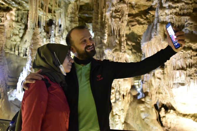 Gümüşhane’nin Yeraltı Sarayında Turizm Sezonu Açıldı