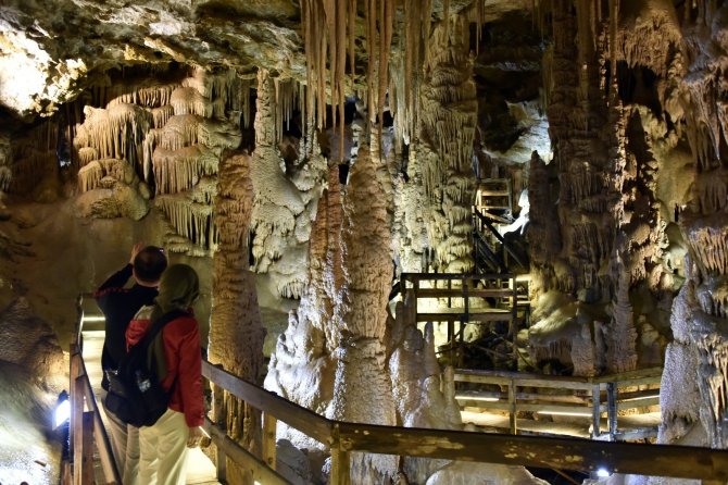 Gümüşhane’nin Yeraltı Sarayında Turizm Sezonu Açıldı