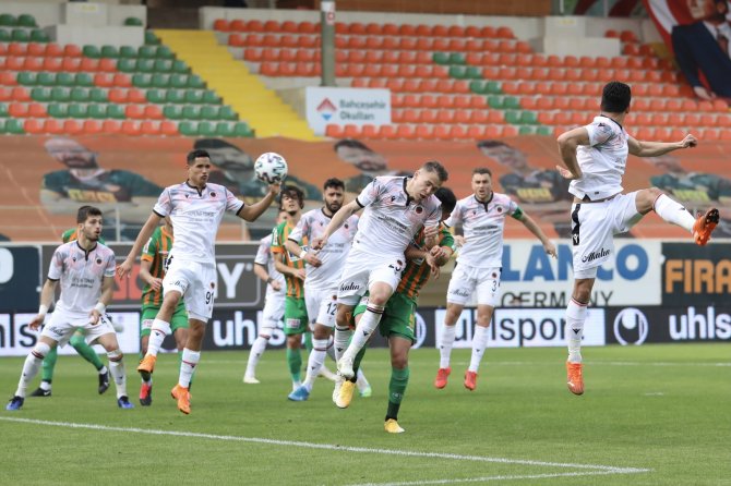 Süper Lig: Aytemiz Alanyaspor: 1 - Gençlerbirliği: 2 (Maç Sonucu)