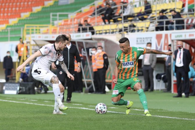 Süper Lig: Aytemiz Alanyaspor: 1 - Gençlerbirliği: 2 (Maç Sonucu)